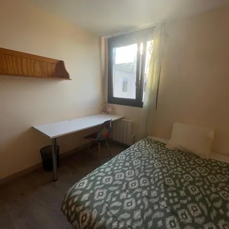 5 Proche De Toute Commodite *